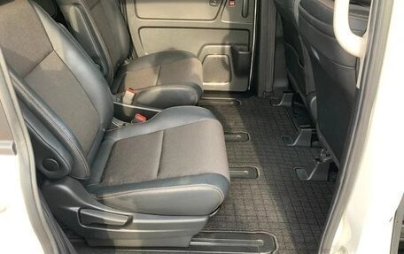 Honda Freed II, 2022 год, 1 373 000 рублей, 12 фотография