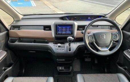Honda Freed II, 2022 год, 1 373 000 рублей, 21 фотография
