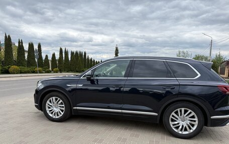 Volkswagen Touareg III, 2019 год, 5 000 000 рублей, 14 фотография