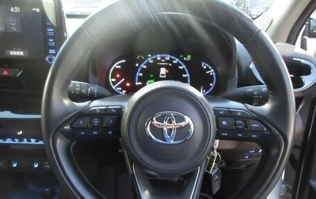 Toyota Yaris Cross, 2022 год, 1 532 000 рублей, 8 фотография