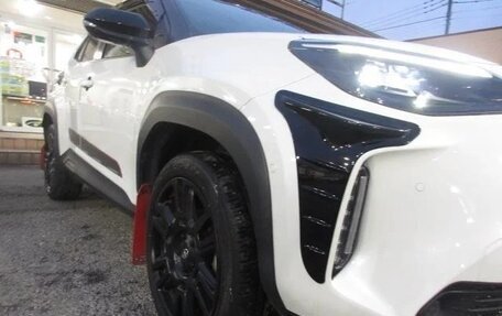 Toyota Yaris Cross, 2022 год, 1 532 000 рублей, 24 фотография
