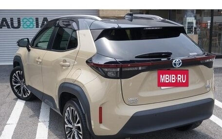 Toyota Yaris Cross, 2022 год, 1 583 000 рублей, 3 фотография