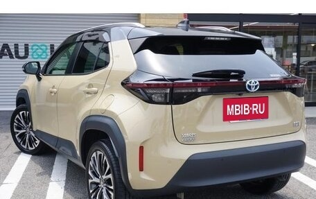 Toyota Yaris Cross, 2022 год, 1 583 000 рублей, 5 фотография