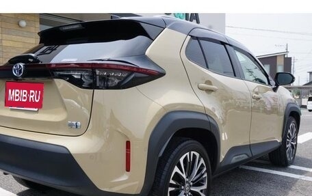 Toyota Yaris Cross, 2022 год, 1 583 000 рублей, 8 фотография