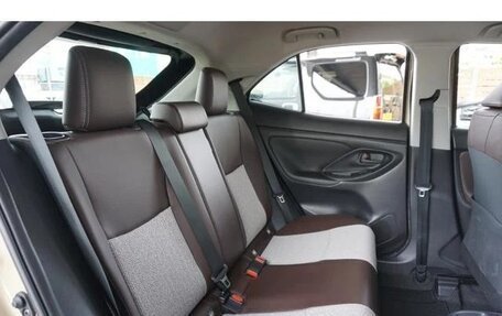 Toyota Yaris Cross, 2022 год, 1 583 000 рублей, 23 фотография