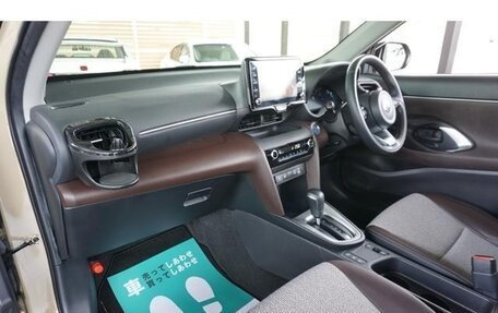 Toyota Yaris Cross, 2022 год, 1 583 000 рублей, 19 фотография