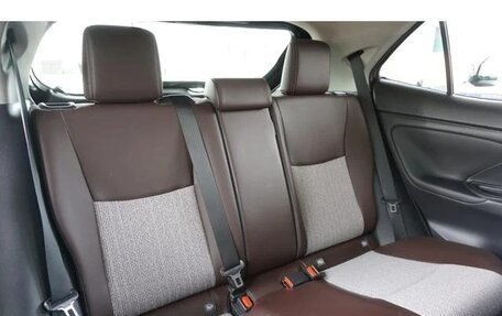 Toyota Yaris Cross, 2022 год, 1 583 000 рублей, 22 фотография