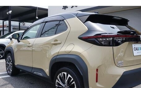 Toyota Yaris Cross, 2022 год, 1 583 000 рублей, 35 фотография