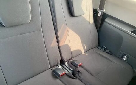 Toyota Wish II, 2011 год, 1 076 000 рублей, 22 фотография
