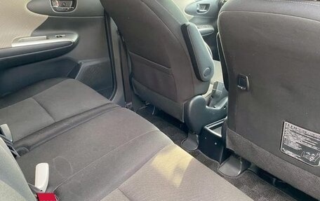 Toyota Wish II, 2011 год, 1 076 000 рублей, 21 фотография