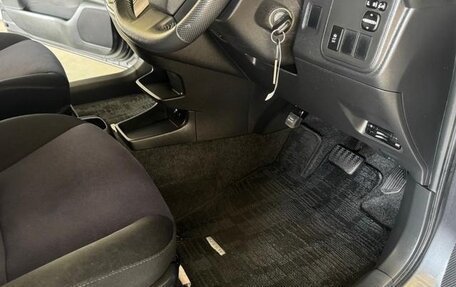 Toyota Wish II, 2011 год, 1 043 000 рублей, 9 фотография