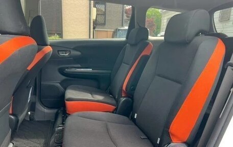 Toyota Wish II, 2011 год, 1 076 000 рублей, 8 фотография