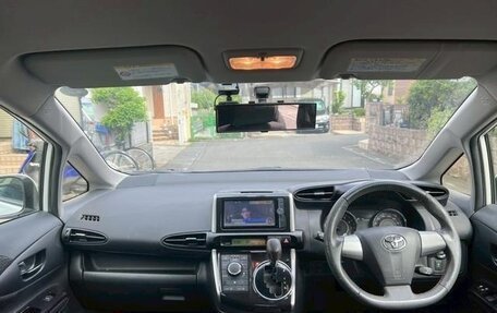 Toyota Wish II, 2011 год, 1 076 000 рублей, 18 фотография