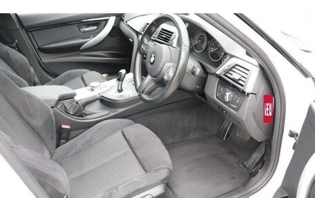 BMW 3 серия, 2017 год, 1 260 009 рублей, 7 фотография