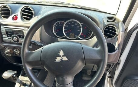 Mitsubishi Pajero Mini II, 2011 год, 547 000 рублей, 11 фотография