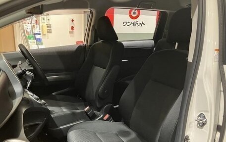 Toyota Sienta II, 2021 год, 1 143 000 рублей, 20 фотография