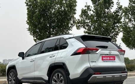 Toyota RAV4, 2024 год, 3 410 999 рублей, 4 фотография
