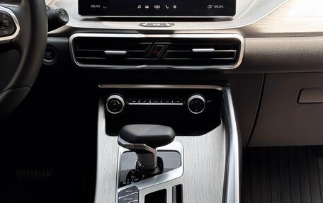 Geely Coolray I, 2022 год, 1 700 000 рублей, 5 фотография