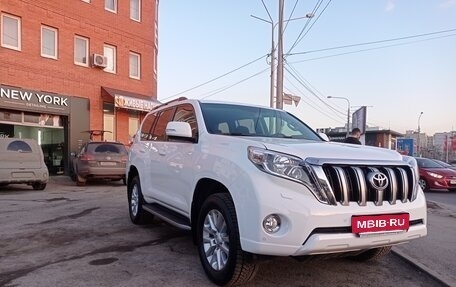Toyota Land Cruiser Prado 150 рестайлинг 2, 2015 год, 3 650 000 рублей, 2 фотография