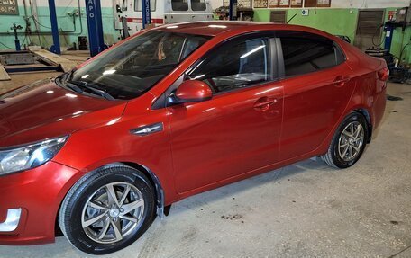 KIA Rio III рестайлинг, 2013 год, 739 500 рублей, 7 фотография
