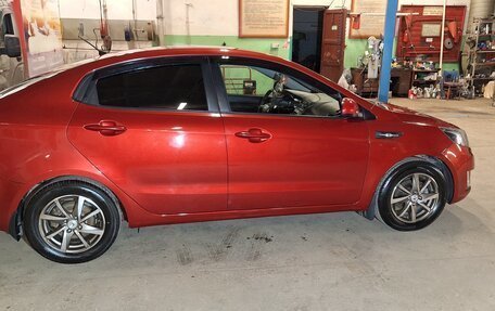 KIA Rio III рестайлинг, 2013 год, 739 500 рублей, 15 фотография