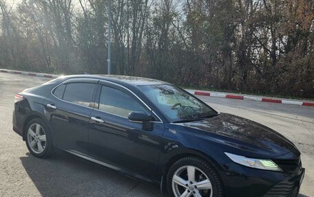 Toyota Camry, 2019 год, 2 600 000 рублей, 9 фотография