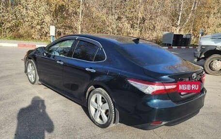 Toyota Camry, 2019 год, 2 600 000 рублей, 8 фотография