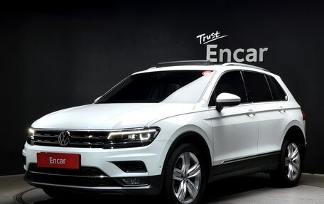 Volkswagen Tiguan II, 2021 год, 2 553 000 рублей, 3 фотография