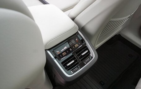 Volvo XC60 II, 2022 год, 4 100 000 рублей, 32 фотография