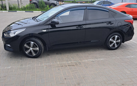 Hyundai Solaris II рестайлинг, 2017 год, 1 050 000 рублей, 8 фотография