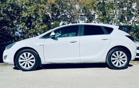 Opel Astra J, 2011 год, 669 000 рублей, 7 фотография