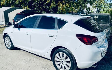 Opel Astra J, 2011 год, 669 000 рублей, 8 фотография