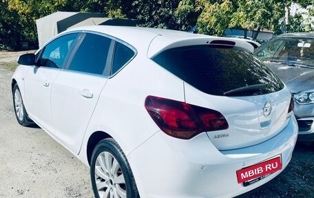 Opel Astra J, 2011 год, 669 000 рублей, 9 фотография