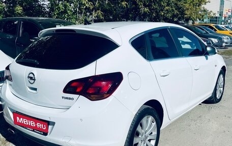 Opel Astra J, 2011 год, 669 000 рублей, 11 фотография