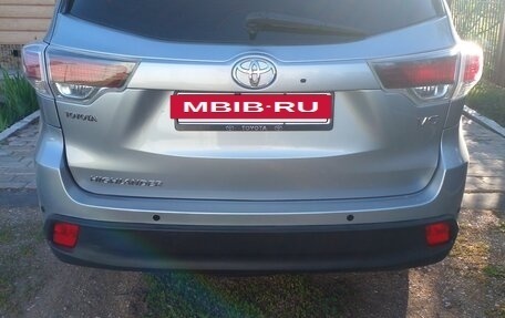 Toyota Highlander III, 2014 год, 3 000 000 рублей, 7 фотография