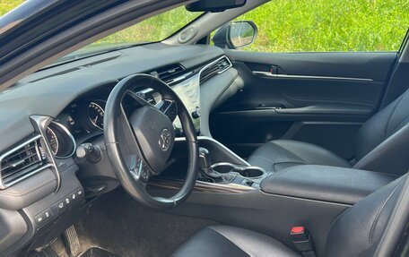 Toyota Camry, 2020 год, 3 450 000 рублей, 6 фотография