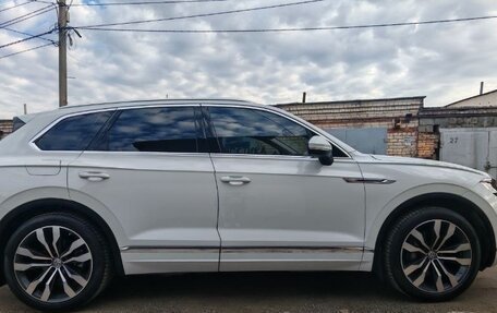 Volkswagen Touareg III, 2019 год, 3 950 000 рублей, 12 фотография