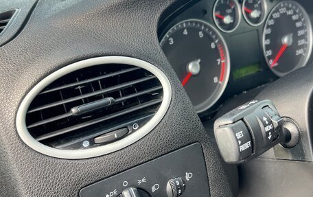 Ford Focus II рестайлинг, 2007 год, 665 000 рублей, 31 фотография