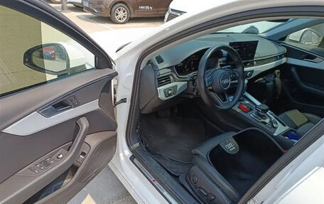 Audi A4, 2022 год, 2 730 000 рублей, 16 фотография