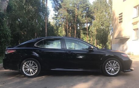 Toyota Camry, 2020 год, 2 850 000 рублей, 4 фотография