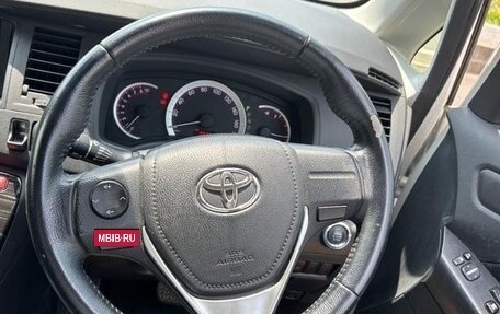 Toyota ISis I, 2010 год, 976 000 рублей, 9 фотография