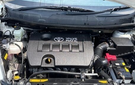 Toyota ISis I, 2010 год, 976 000 рублей, 24 фотография