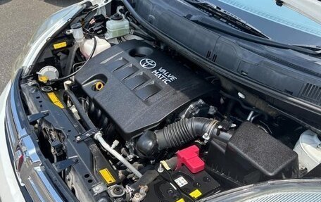 Toyota ISis I, 2010 год, 976 000 рублей, 25 фотография
