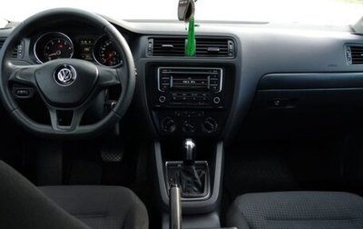 Volkswagen Jetta VI, 2015 год, 1 100 000 рублей, 1 фотография