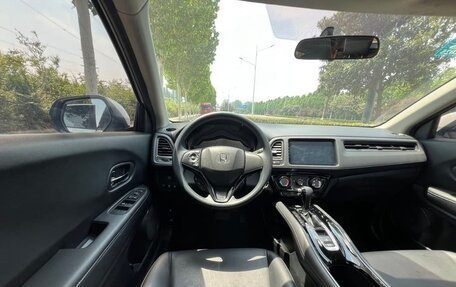 Honda Vezel, 2021 год, 1 359 800 рублей, 6 фотография