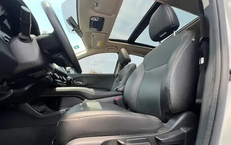 Honda Vezel, 2021 год, 1 359 800 рублей, 10 фотография