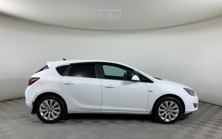Opel Astra J, 2011 год, 625 000 рублей, 4 фотография