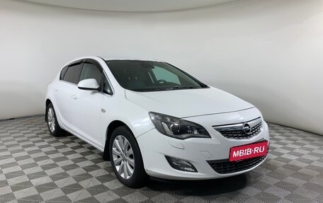 Opel Astra J, 2011 год, 625 000 рублей, 3 фотография