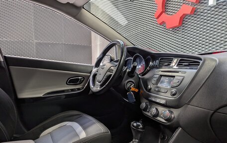 KIA cee'd III, 2013 год, 1 100 000 рублей, 24 фотография