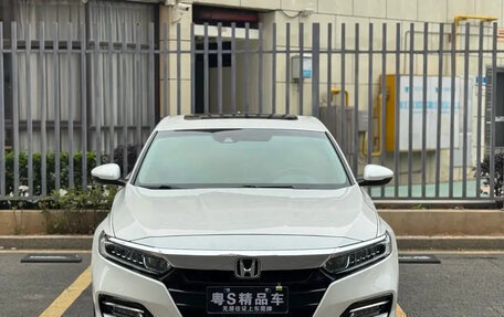 Honda Accord IX рестайлинг, 2020 год, 1 950 000 рублей, 2 фотография